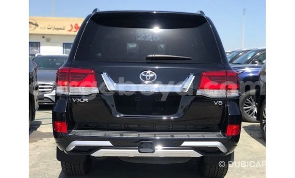 ይግዙ Imported Toyota Land Cruiser ጥቁር መኪና በ Import - Dubai በ ኢትዮጵያ ይግዙ Imported Toyota Land Cruiser ጥቁር መኪና በ Import - Dubai በ ኢትዮጵያ