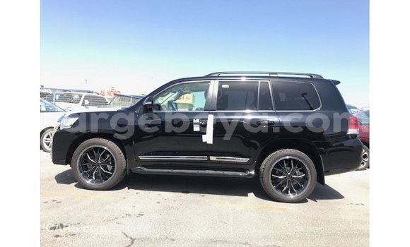ይግዙ Imported Toyota Land Cruiser ጥቁር መኪና በ Import - Dubai በ ኢትዮጵያ ይግዙ Imported Toyota Land Cruiser ጥቁር መኪና በ Import - Dubai በ ኢትዮጵያ