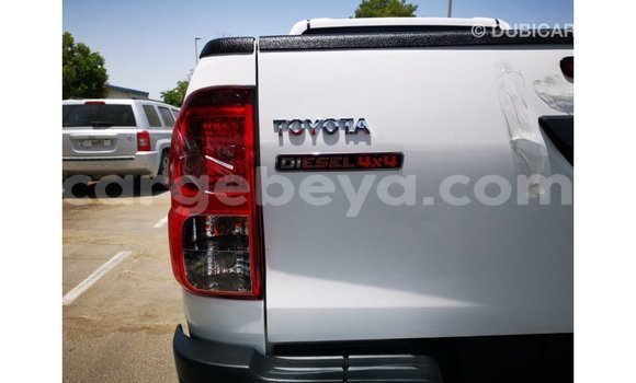 Buy Import Toyota Hilux White Car in Import - Dubai in Ethiopia Buy Import Toyota Hilux White Car in Import - Dubai in Ethiopia