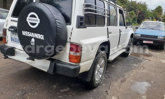 Buy Used Nissan Patrol White Car in Addis–Ababa in Ethiopia Buy Used Nissan Patrol White Car in Addis–Ababa in Ethiopia