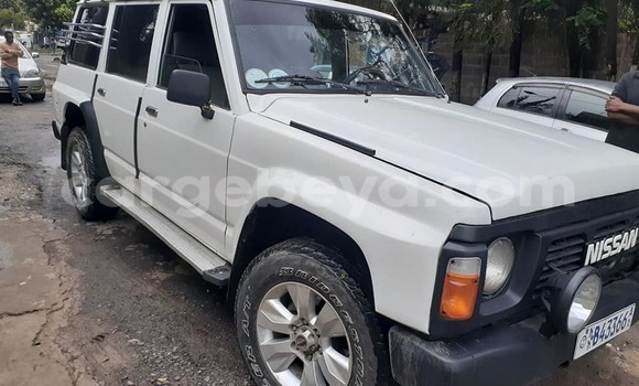 Buy Used Nissan Patrol White Car in Addis–Ababa in Ethiopia Buy Used Nissan Patrol White Car in Addis–Ababa in Ethiopia