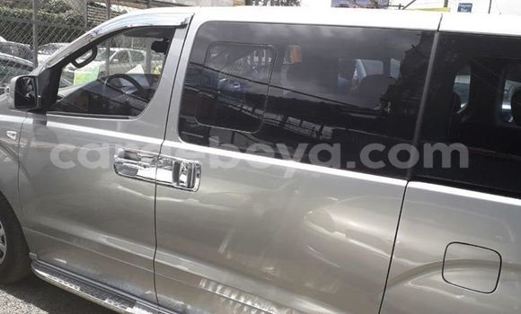 Buy Used Hyundai Starex Silver Car in Addis–Ababa in Ethiopia Buy Used Hyundai Starex Silver Car in Addis–Ababa in Ethiopia