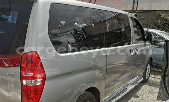 Buy Used Hyundai Starex Silver Car in Addis–Ababa in Ethiopia Buy Used Hyundai Starex Silver Car in Addis–Ababa in Ethiopia