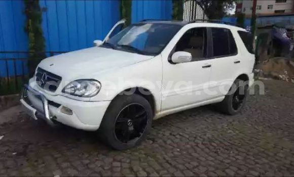 Buy Used Mercedes-Benz ML–Class White Car in Addis–Ababa in Ethiopia Buy Used Mercedes-Benz ML–Class White Car in Addis–Ababa in Ethiopia