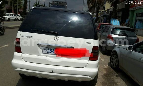 Buy Used Mercedes-Benz ML–Class White Car in Addis–Ababa in Ethiopia Buy Used Mercedes-Benz ML–Class White Car in Addis–Ababa in Ethiopia