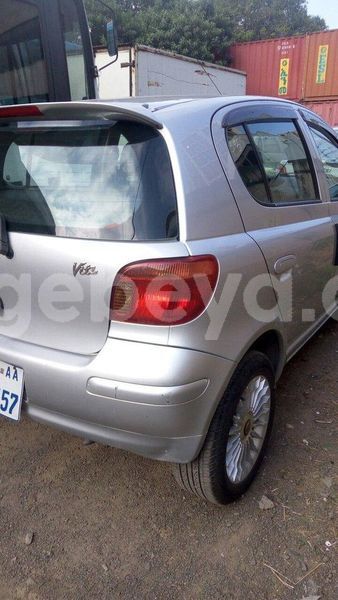 Big with watermark toyota vitz ethiopia addis ababa 7815