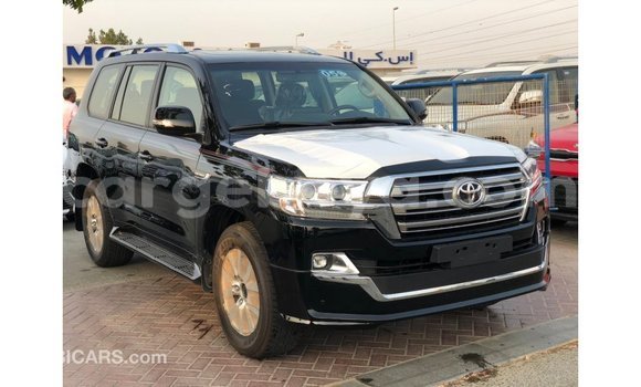 Acheter Import Voiture Toyota Land Cruiser Noir à Import - Dubai, Ethiopie Acheter Import Voiture Toyota Land Cruiser Noir à Import - Dubai, Ethiopie