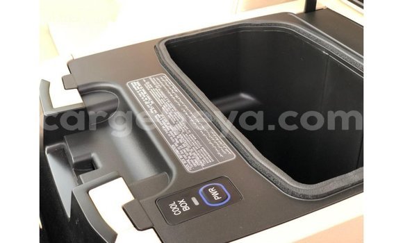 Acheter Import Voiture Toyota Land Cruiser Noir à Import - Dubai, Ethiopie Acheter Import Voiture Toyota Land Cruiser Noir à Import - Dubai, Ethiopie