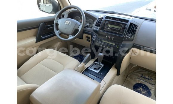 ይግዙ Imported Toyota Land Cruiser ሌላ መኪና በ Import - Dubai በ ኢትዮጵያ ይግዙ Imported Toyota Land Cruiser ሌላ መኪና በ Import - Dubai በ ኢትዮጵያ