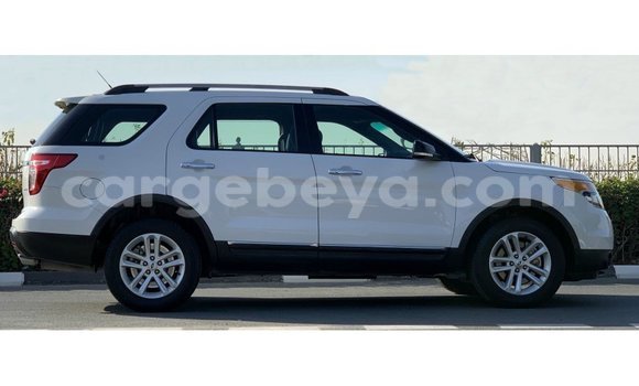 Buy Import Ford Explorer White Car in Import - Dubai in Ethiopia Buy Import Ford Explorer White Car in Import - Dubai in Ethiopia