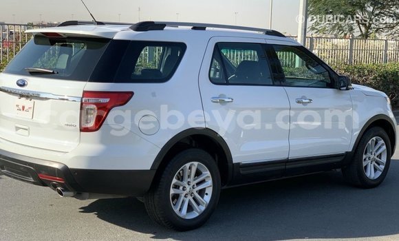 Buy Import Ford Explorer White Car in Import - Dubai in Ethiopia Buy Import Ford Explorer White Car in Import - Dubai in Ethiopia