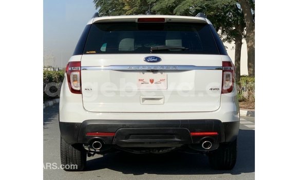 Buy Import Ford Explorer White Car in Import - Dubai in Ethiopia Buy Import Ford Explorer White Car in Import - Dubai in Ethiopia
