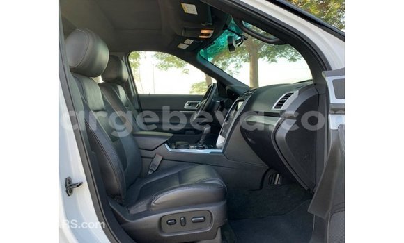 Buy Import Ford Explorer White Car in Import - Dubai in Ethiopia Buy Import Ford Explorer White Car in Import - Dubai in Ethiopia
