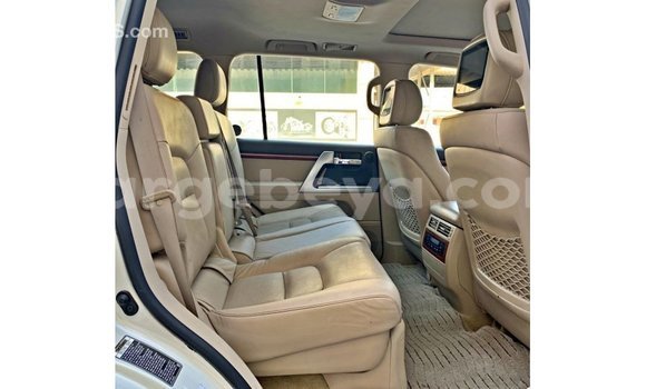 Buy Import Toyota Land Cruiser White Car in Import - Dubai in Ethiopia Buy Import Toyota Land Cruiser White Car in Import - Dubai in Ethiopia