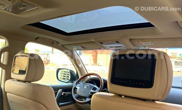 Buy Import Toyota Land Cruiser White Car in Import - Dubai in Ethiopia Buy Import Toyota Land Cruiser White Car in Import - Dubai in Ethiopia