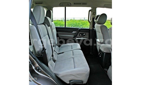 Buy Import Mitsubishi Pajero Brown Car in Import - Dubai in Ethiopia Buy Import Mitsubishi Pajero Brown Car in Import - Dubai in Ethiopia