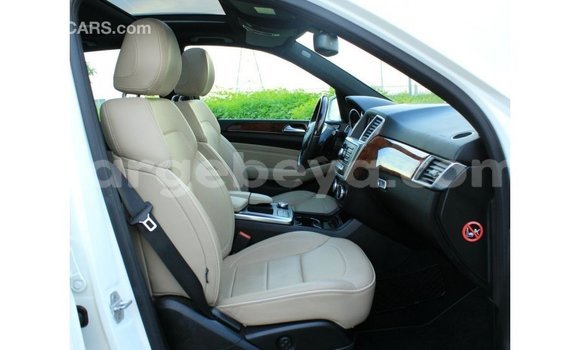 Buy Import Mercedes-Benz 190 White Car in Import - Dubai in Ethiopia Buy Import Mercedes-Benz 190 White Car in Import - Dubai in Ethiopia