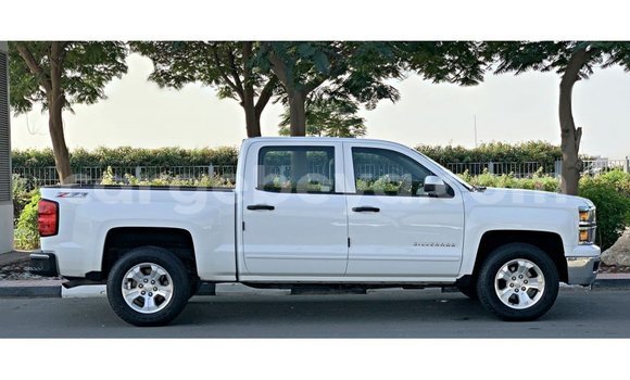 ይግዙ Imported Chevrolet Silverado ነጭ መኪና በ Import - Dubai በ ኢትዮጵያ ይግዙ Imported Chevrolet Silverado ነጭ መኪና በ Import - Dubai በ ኢትዮጵያ