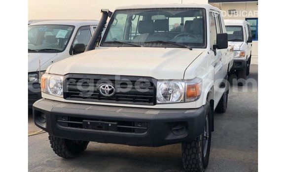 Buy Import Toyota Land Cruiser White Car in Import - Dubai in Ethiopia Buy Import Toyota Land Cruiser White Car in Import - Dubai in Ethiopia