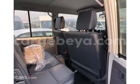 Buy Import Toyota Land Cruiser White Car in Import - Dubai in Ethiopia Buy Import Toyota Land Cruiser White Car in Import - Dubai in Ethiopia