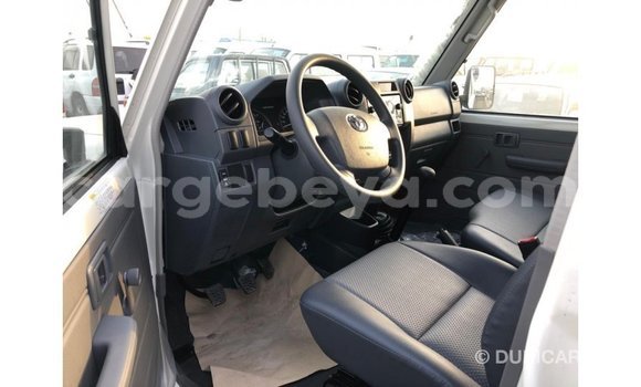 Buy Import Toyota Land Cruiser White Car in Import - Dubai in Ethiopia Buy Import Toyota Land Cruiser White Car in Import - Dubai in Ethiopia