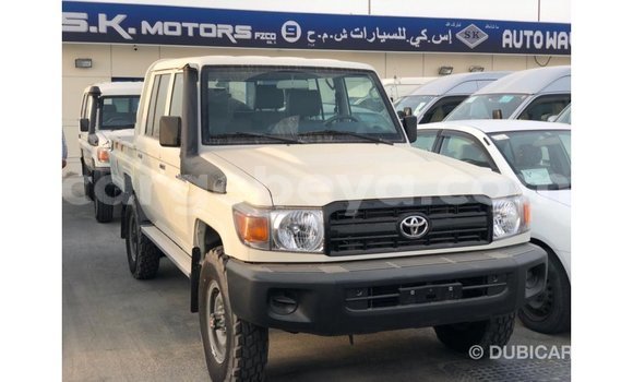 Buy Import Toyota Land Cruiser White Car in Import - Dubai in Ethiopia Buy Import Toyota Land Cruiser White Car in Import - Dubai in Ethiopia