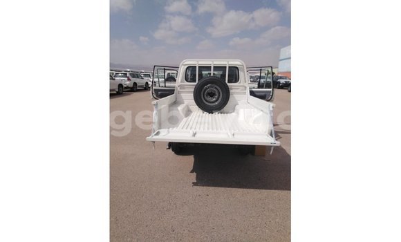 Buy Import Toyota Land Cruiser White Car in Import - Dubai in Ethiopia Buy Import Toyota Land Cruiser White Car in Import - Dubai in Ethiopia
