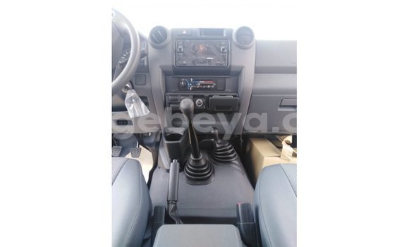 Buy Import Toyota Land Cruiser White Car in Import - Dubai in Ethiopia Buy Import Toyota Land Cruiser White Car in Import - Dubai in Ethiopia