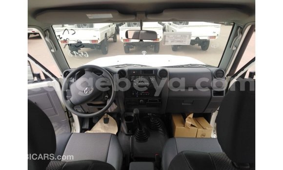 Buy Import Toyota Land Cruiser White Car in Import - Dubai in Ethiopia Buy Import Toyota Land Cruiser White Car in Import - Dubai in Ethiopia