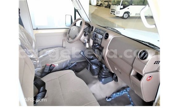 Buy Import Toyota Land Cruiser Beige Car in Import - Dubai in Ethiopia Buy Import Toyota Land Cruiser Beige Car in Import - Dubai in Ethiopia