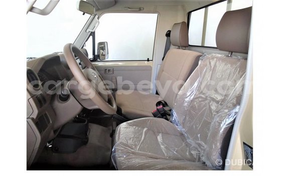 Buy Import Toyota Land Cruiser Beige Car in Import - Dubai in Ethiopia Buy Import Toyota Land Cruiser Beige Car in Import - Dubai in Ethiopia