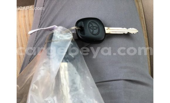 Buy Import Toyota DA White Truck in Import - Dubai in Ethiopia Buy Import Toyota DA White Truck in Import - Dubai in Ethiopia