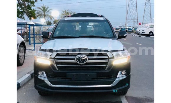 Buy Import Toyota DA Black Truck in Import - Dubai in Ethiopia