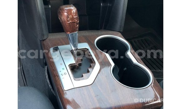 Acheter Import Voiture Toyota Camry Blanc à Import - Dubai, Ethiopie Acheter Import Voiture Toyota Camry Blanc à Import - Dubai, Ethiopie