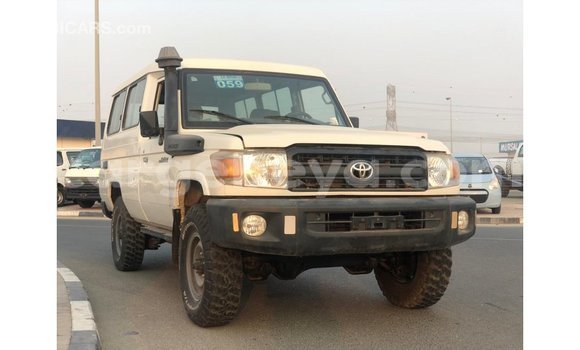 Buy Import Toyota Land Cruiser White Car in Import - Dubai in Ethiopia Buy Import Toyota Land Cruiser White Car in Import - Dubai in Ethiopia