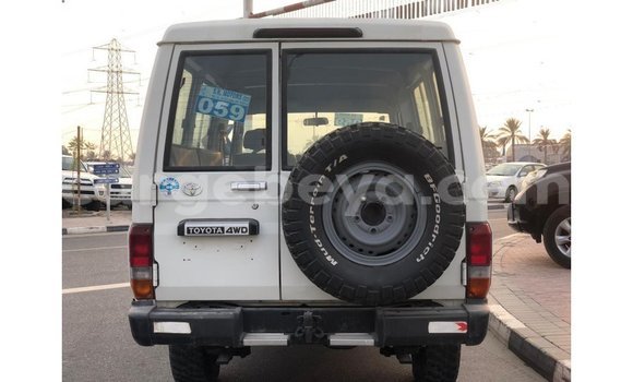 Buy Import Toyota Land Cruiser White Car in Import - Dubai in Ethiopia Buy Import Toyota Land Cruiser White Car in Import - Dubai in Ethiopia