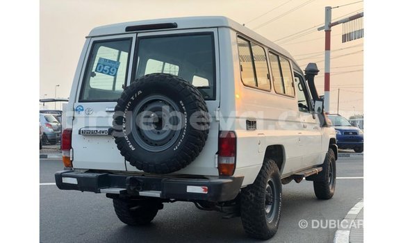 Buy Import Toyota Land Cruiser White Car in Import - Dubai in Ethiopia Buy Import Toyota Land Cruiser White Car in Import - Dubai in Ethiopia
