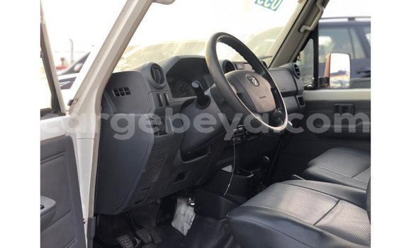 Buy Import Toyota Land Cruiser White Car in Import - Dubai in Ethiopia Buy Import Toyota Land Cruiser White Car in Import - Dubai in Ethiopia