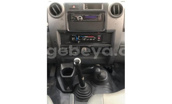 Buy Import Toyota Land Cruiser White Car in Import - Dubai in Ethiopia Buy Import Toyota Land Cruiser White Car in Import - Dubai in Ethiopia