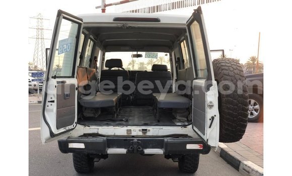Buy Import Toyota Land Cruiser White Car in Import - Dubai in Ethiopia Buy Import Toyota Land Cruiser White Car in Import - Dubai in Ethiopia