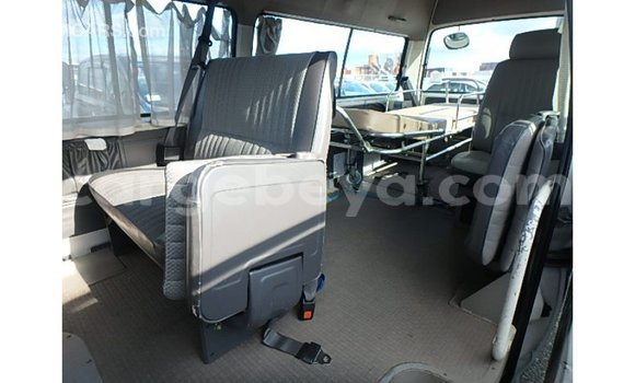 Buy Import Nissan Caravan White Car in Import - Dubai in Ethiopia Buy Import Nissan Caravan White Car in Import - Dubai in Ethiopia