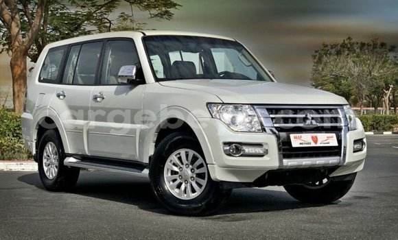 Buy Import Mitsubishi Pajero White Car in Import - Dubai in Ethiopia Buy Import Mitsubishi Pajero White Car in Import - Dubai in Ethiopia