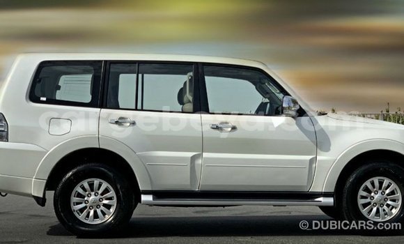 Buy Import Mitsubishi Pajero White Car in Import - Dubai in Ethiopia Buy Import Mitsubishi Pajero White Car in Import - Dubai in Ethiopia