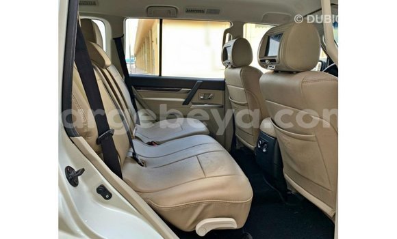 Buy Import Mitsubishi Pajero White Car in Import - Dubai in Ethiopia Buy Import Mitsubishi Pajero White Car in Import - Dubai in Ethiopia