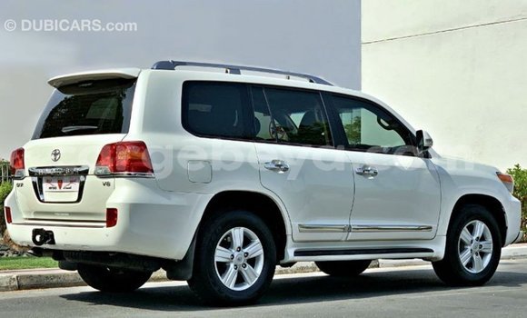 Buy Import Toyota Land Cruiser White Car in Import - Dubai in Ethiopia Buy Import Toyota Land Cruiser White Car in Import - Dubai in Ethiopia