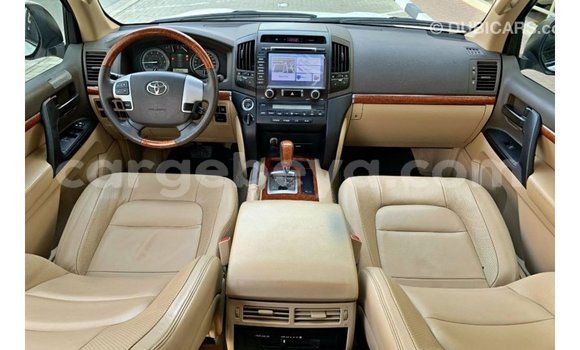 Buy Import Toyota Land Cruiser White Car in Import - Dubai in Ethiopia Buy Import Toyota Land Cruiser White Car in Import - Dubai in Ethiopia