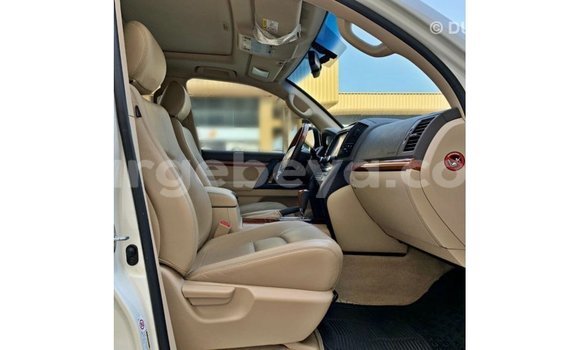 Buy Import Toyota Land Cruiser White Car in Import - Dubai in Ethiopia Buy Import Toyota Land Cruiser White Car in Import - Dubai in Ethiopia