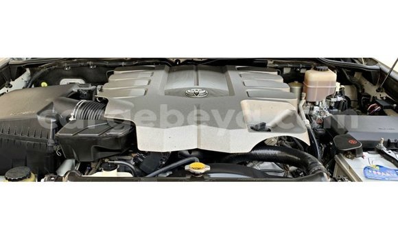 Buy Import Toyota Land Cruiser White Car in Import - Dubai in Ethiopia Buy Import Toyota Land Cruiser White Car in Import - Dubai in Ethiopia