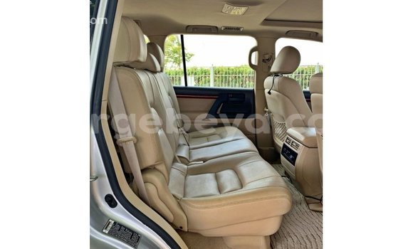 ይግዙ Imported Toyota Land Cruiser ሌላ መኪና በ Import - Dubai በ ኢትዮጵያ ይግዙ Imported Toyota Land Cruiser ሌላ መኪና በ Import - Dubai በ ኢትዮጵያ