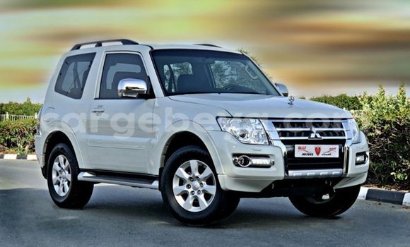 Buy Import Mitsubishi Pajero White Car in Import - Dubai in Ethiopia Buy Import Mitsubishi Pajero White Car in Import - Dubai in Ethiopia